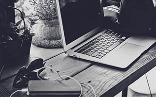 B体育官方网站-阿里内部邮件回应林俊旸离职：技术发展不进则退，将持续吸纳优秀人才