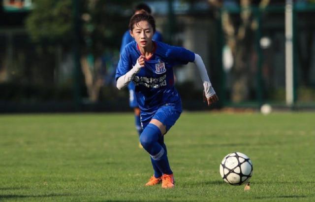 B体育登入-18岁全运会绝杀走红 被评为最美女足球员如今退役